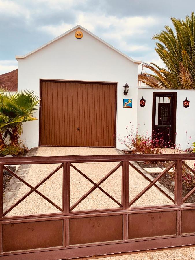 Lovely Villa Nico Playa Blanca, Hot Tub, Communal Pool מראה חיצוני תמונה
